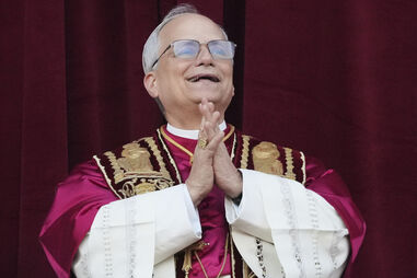 Padre de Chicago acusado de abuso sexual faz revelações chocantes sobre o Papa Leão XIV