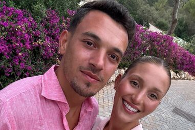 'Pote', craque do Sporting, e Bruna Rafaela casam em cerimónia de sonho