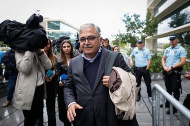 Tribunal trava venda de imóvel arrestado no caso BES para pagar multa de três milhões