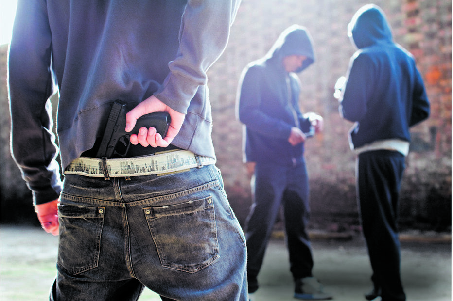 Rixa por música de gangs acaba em homicídio em Almada