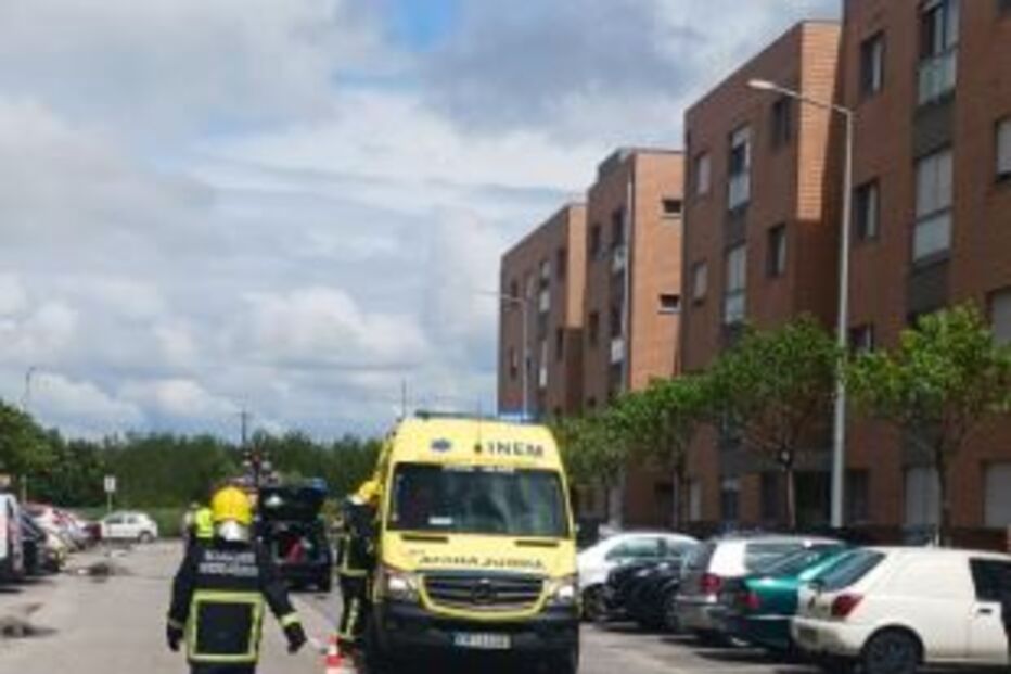 Jovem de 14 anos ferida em colisão entre carros em Aveiro