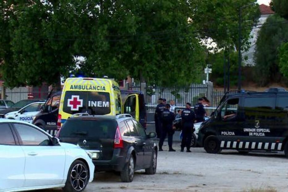 Menor compra facas para matar jovem rival durante emboscada 