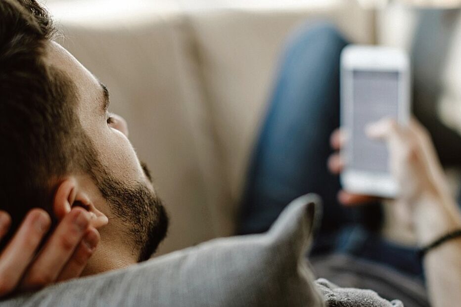 Vítima foi atraída a encontro sexual através de uma aplicação