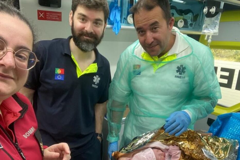 Menina nasce dentro de ambulância dos Bombeiros de Santiago do Cacém