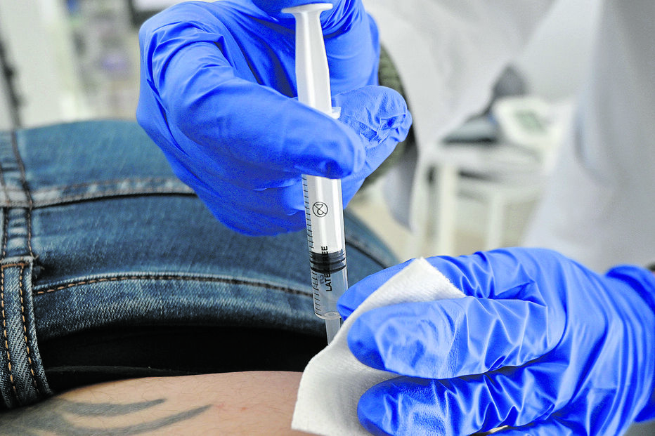 Médico exige 75 euros a utente do SNS para lhe dar uma injeção