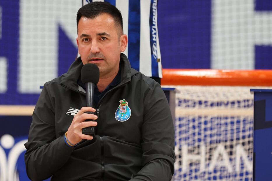 Conferência imprensa, Liga dos Campeões de hóquei, no Centro de Desportos e Congressos de Matosinhos