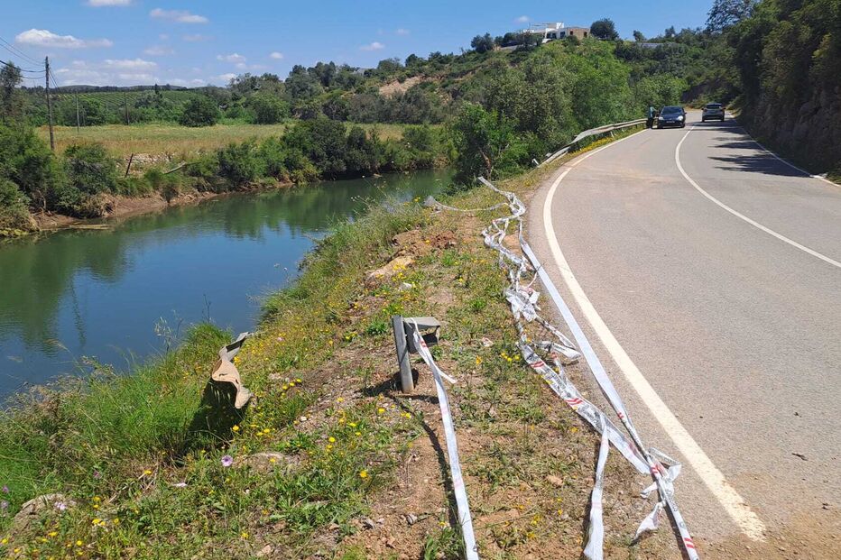 Despiste de carro que caiu a rio mata quatro jovens em Tavira