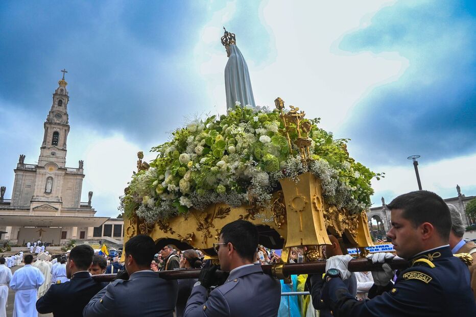 Manhã de 13 de maio no Santuário de Fátima  