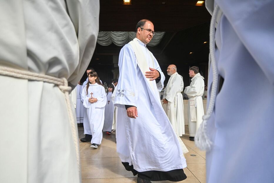 Manhã de 13 de maio no Santuário de Fátima  