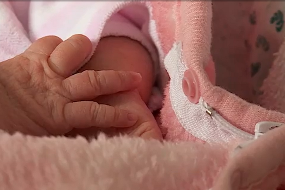 Mortalidade infantil sobe 20% em ano de urgências fechadas