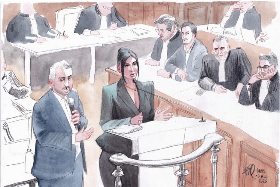 Desenho de Kim Kardashian em tribunal