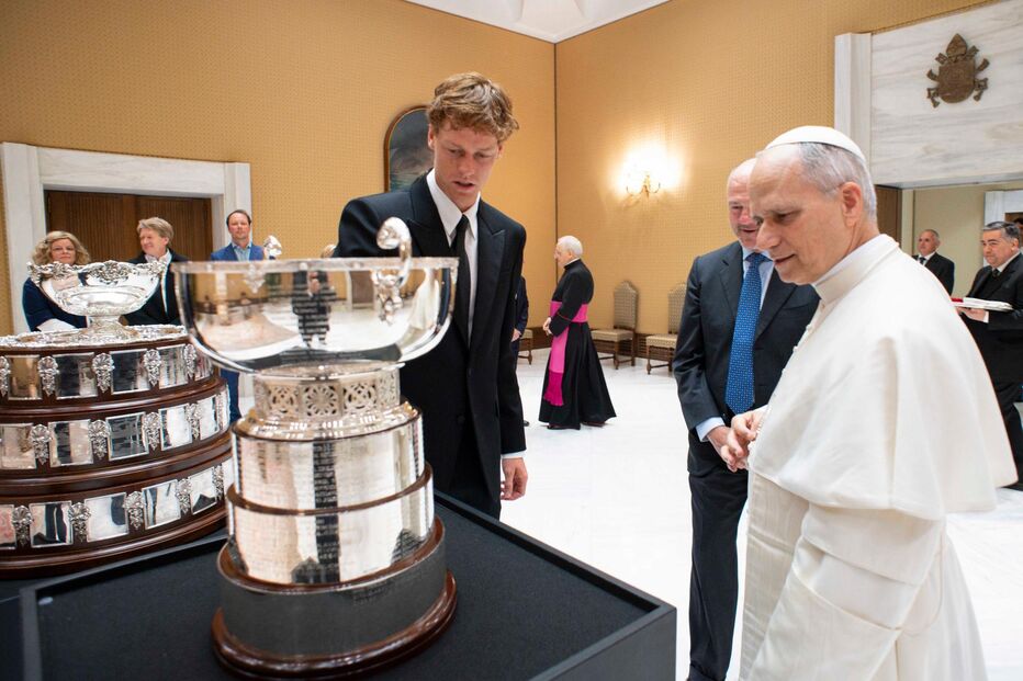 Papa Leão XIV com Jannik Sinner