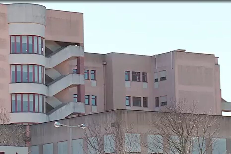 Libertado casal que espancou agente da PSP na urgência do Hospital Amadora-Sintra
