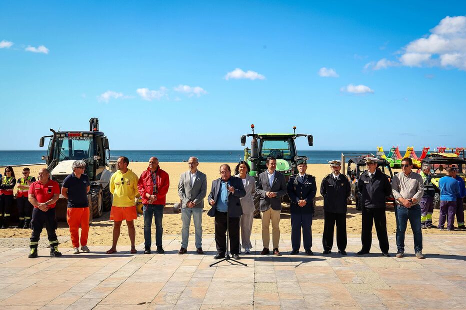 Cerimónia decorreu na Praia dos Pescadores