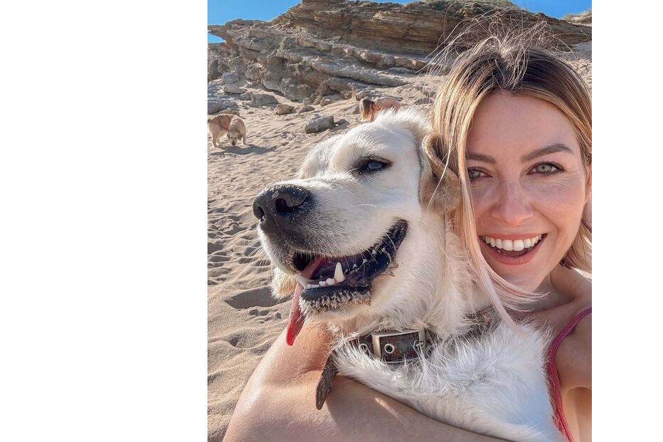 Influencer Márcia com a cadela Cali