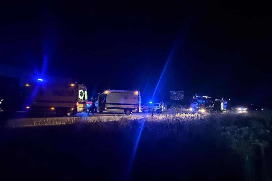 Seis jovens feridos em colisão entre carro e carrinha na EN 120-1 em Sines