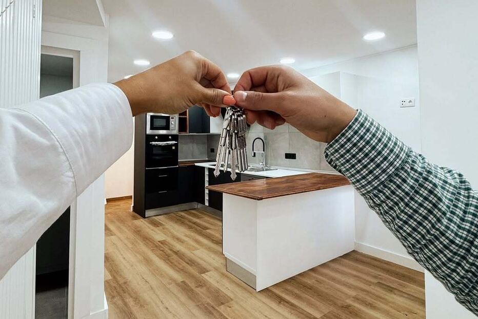 Sandra Silva com as chaves da casa