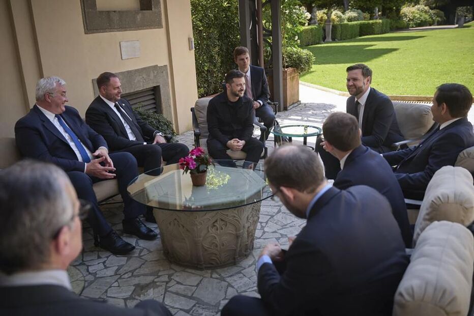 Zelensky e Vance encontraram-se pela primeira vez desde a discussão na Casa Branca, em fevereiro