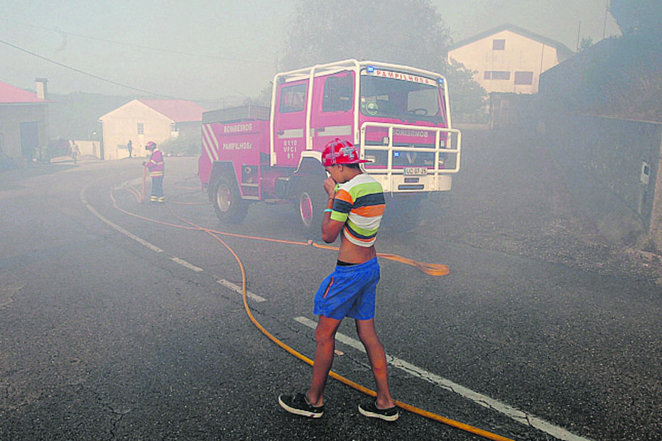 Só o fumo dos fogos pode ter causado 189 mortes em 3 anos