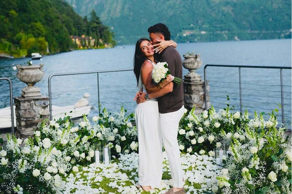 João Mário pede namorada em casamento