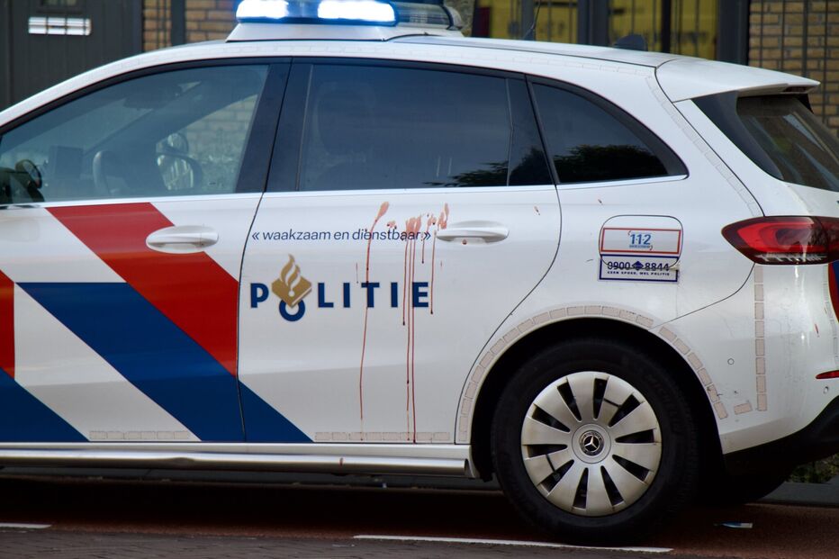 Várias pessoas esfaqueadas em ataque nos Países Baixos. Um polícia entre as vítimas