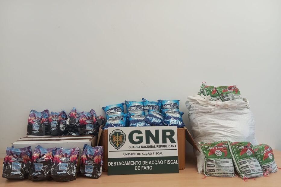 GNR apreende tabaco de mascar e papoila-seca em Olhão
