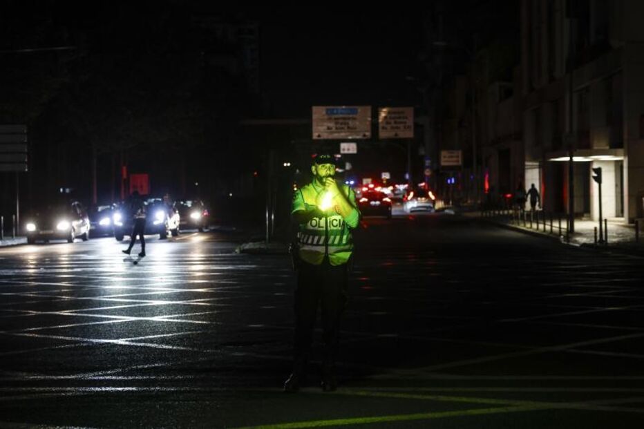 PSP auxilia automobilistas na zona do Campo Pequeno