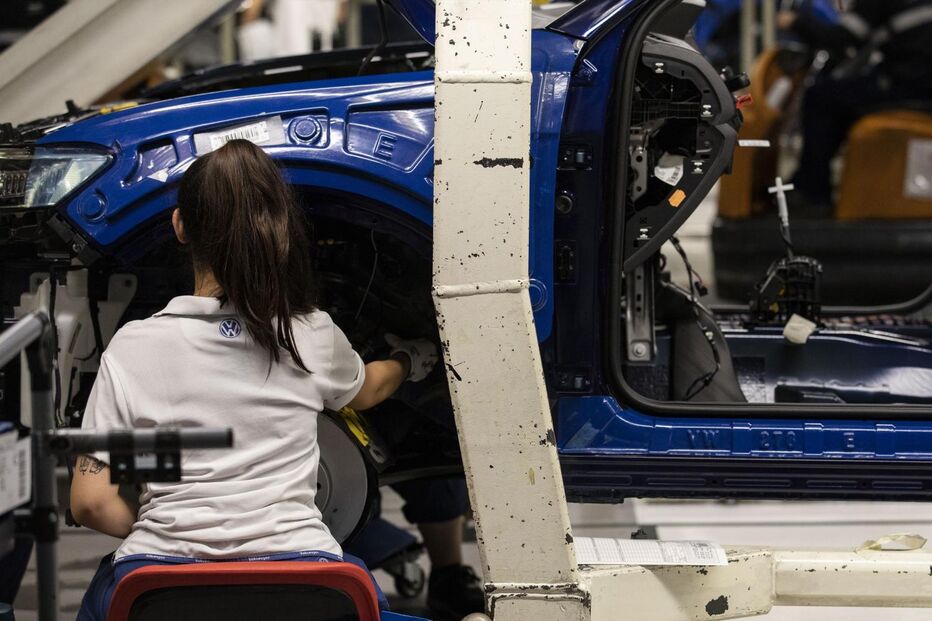 Linha de montagem, setor aumotóvel