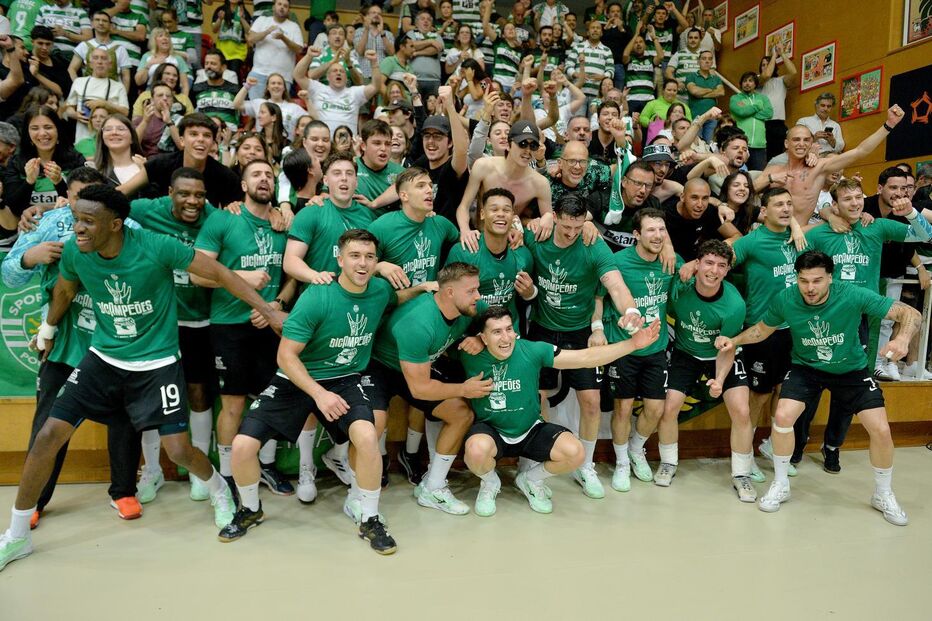 Sporting revalida título de campeão nacional de andebol