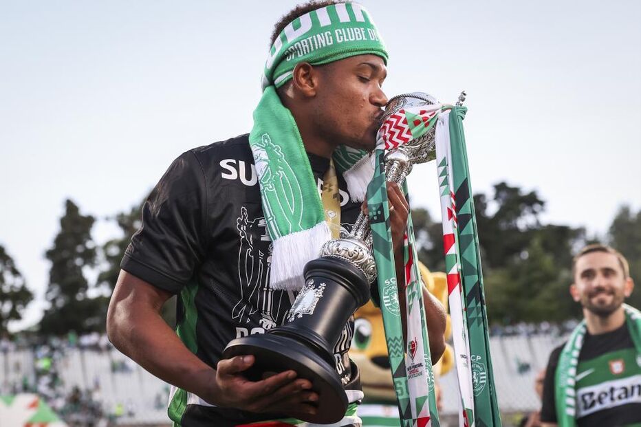 Geny Catamo celebra vitória