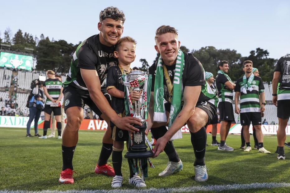 Vyktor Gyökeres e Maxi Araujo