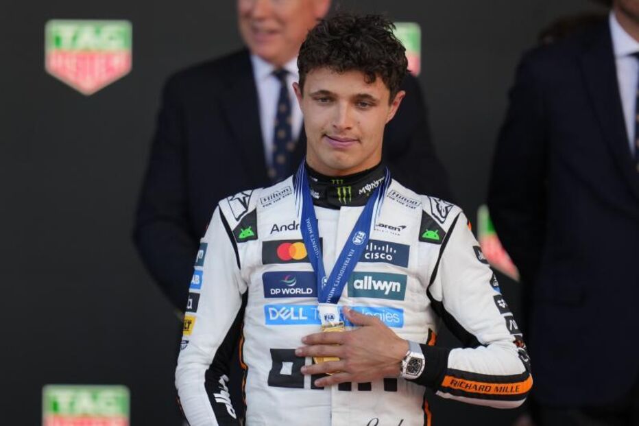 Lando Norris festeja vitória