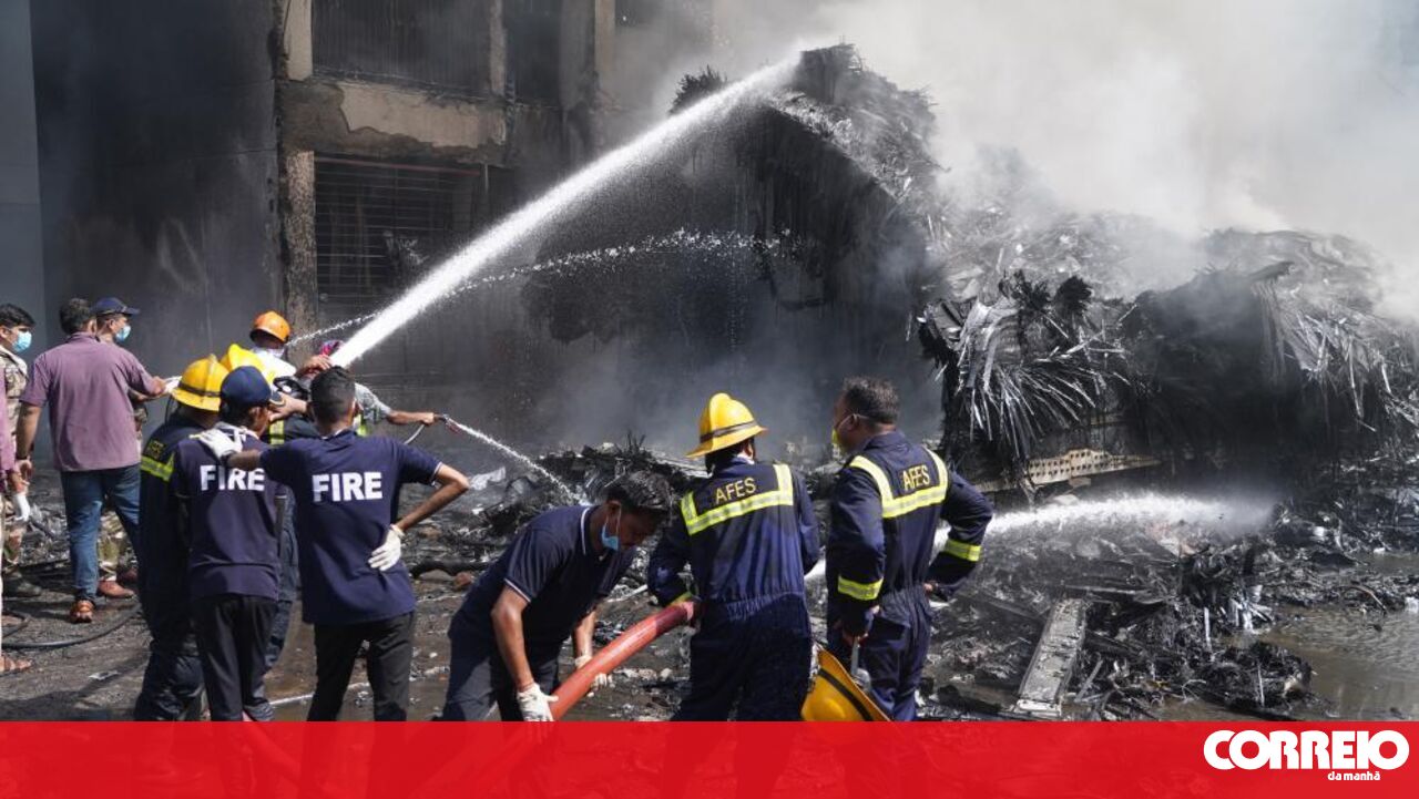 “Tragédia nos Céus: Número Provisório de Mortos em Queda de Avião na Índia Eclode para 279!” #ÚltimasNotícias #Portugal “Tragédia nos Céus: Número Provisório de Mortos em Queda de Avião na Índia Eclode para 279!” #ÚltimasNotícias #Portugal