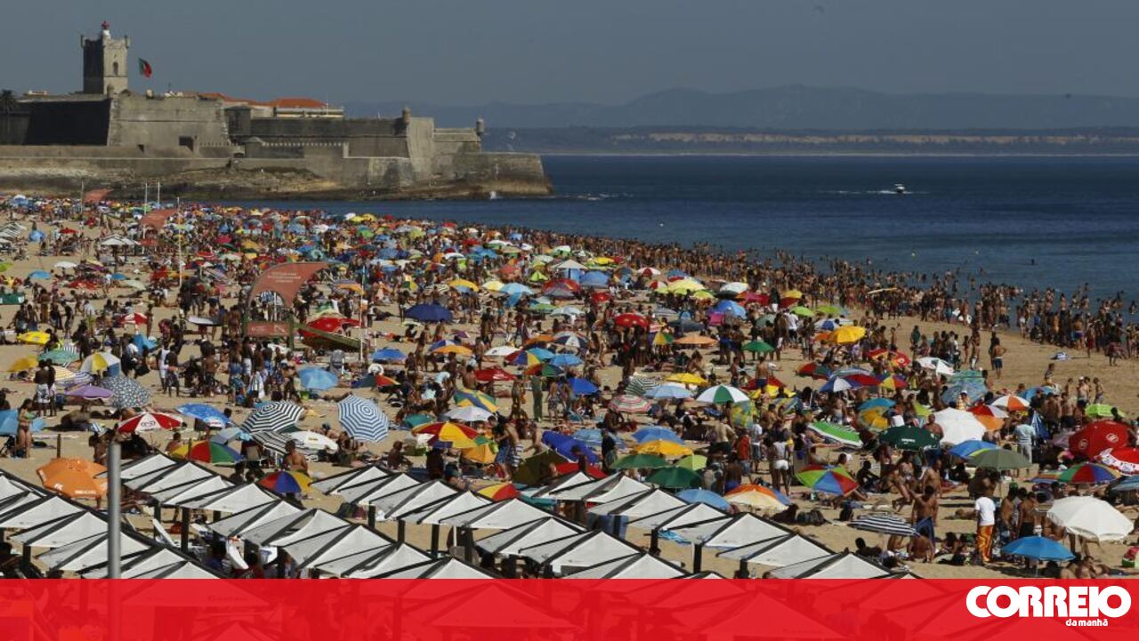 Heatwave Alert: 12 Portuguese Districts Under Orange Warning as Temperatures Soar to 45°C