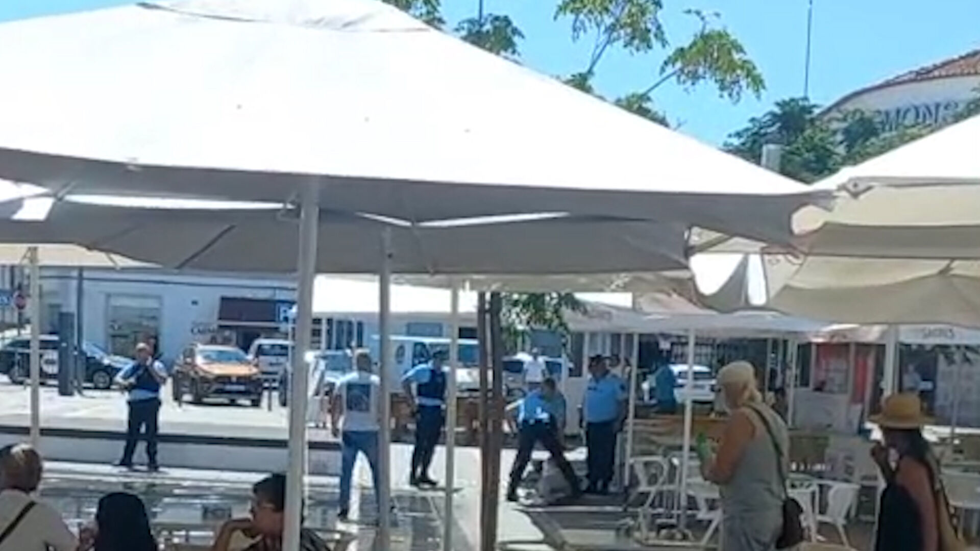 O momento em que os suspeitos de assalto à mão armada a banco em Évora são apanhados
