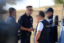 Novas buscas por Madeleine McCann mobilizam dezenas de profissionais para o Algarve  