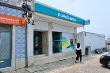 Dupla armada assalta dependência do Novo Banco em Palmela