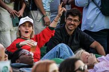 Kelly Bailey e Lourenço Ortigão desfrutam de noite de folga antes das férias
