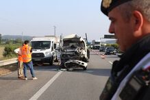 Colisão na A1 causa um morto e dois feridos