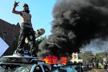 Protesto em Los Angeles com confrontos e detenções, a tensão aumenta com a presença da Guarda Nacional