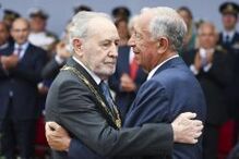 Marcelo Rebelo de Sousa condecora Ramalho Eanes em Lagos no 10 de junho