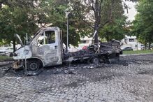 Caravana destruída pelas chamas em Braga devido a altas temperaturas