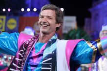 Marcha #ALEPODEMFAZERIGUAL anima o público