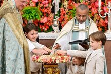 Batizado da filha dos príncipes Carl Philip e Sofia na igreja do Palácio de Drottningholm