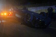 Pai e filha feridos em Coimbra após despiste e capotamento na Rua das Vendas