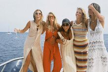 Pimpinha Jardim aproveita férias em Ibiza com amigas após traição familiar