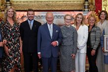 Rei Carlos III reúne-se com Meryl Streep, David Beckham e Kate Winslet