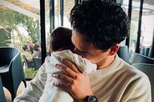 Miguel Moura reage a comentário sobre peso da filha.
