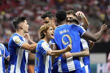 Jogadores do FC Porto celebram um golo contra o Inter Miami no Mundial de Clubes