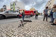 Colisão entre carro e trotinete causa ferido nas Caldas da Rainha
